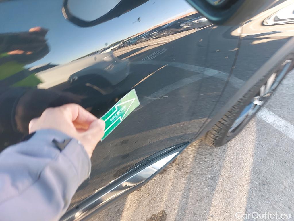  Peugeot  3008 PEUGEOT  / 2016 / 5P / todoterreno 1.2 PURETECH 96KW (130CV) ALLURE S&S #16