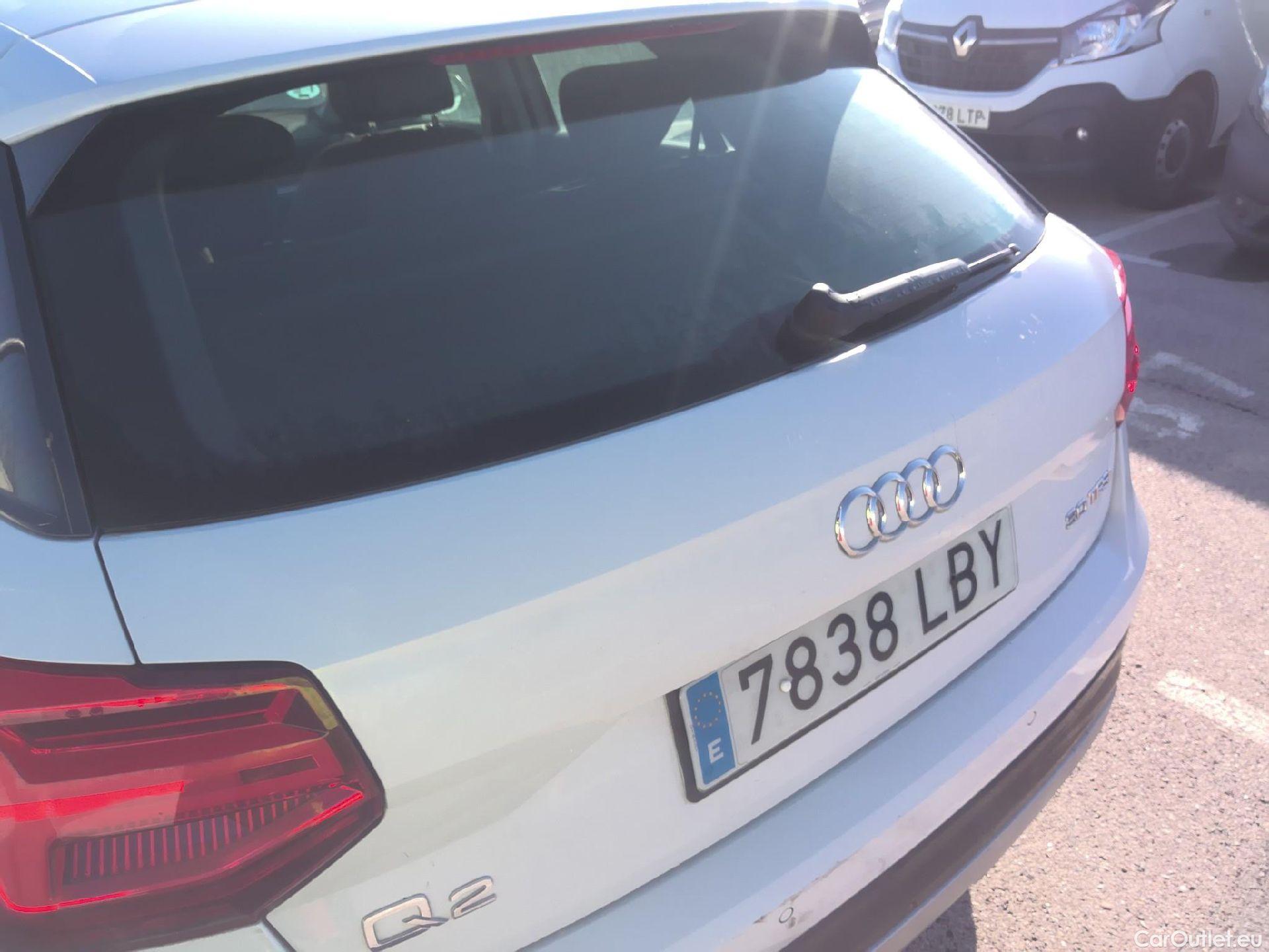  Audi  Q2 AUDI  / 2016 / 5P / todoterreno Design 30 TFSI 85kW (116CV) #17