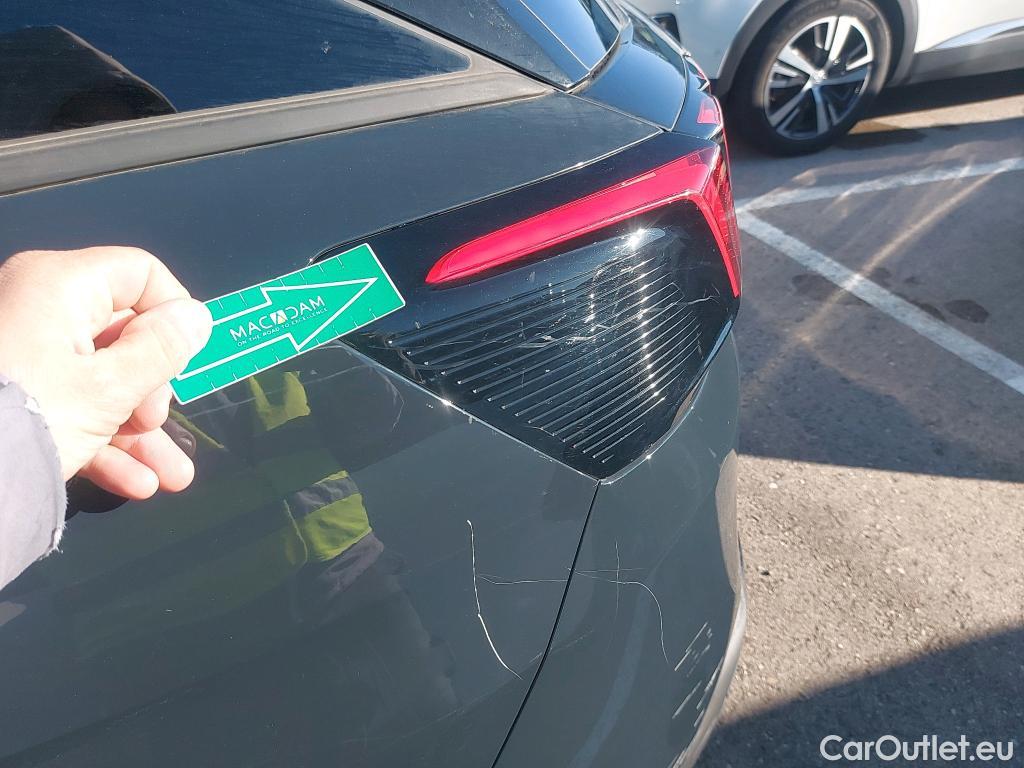  Peugeot  3008 PEUGEOT  / 2016 / 5P / todoterreno 1.2 PURETECH 96KW (130CV) ALLURE S&S #39