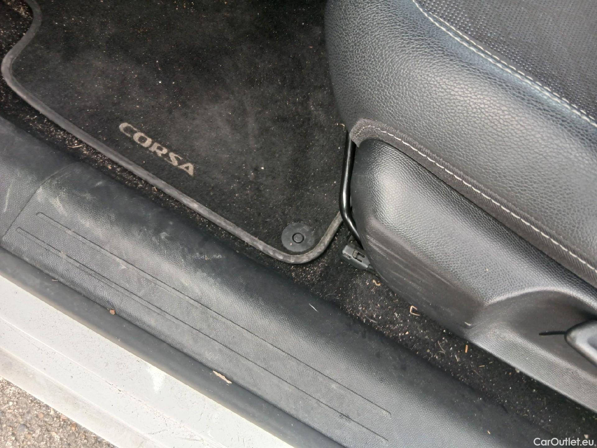  Opel  Corsa OPEL  1.2T XHL 74kW (100CV) Elegance #1