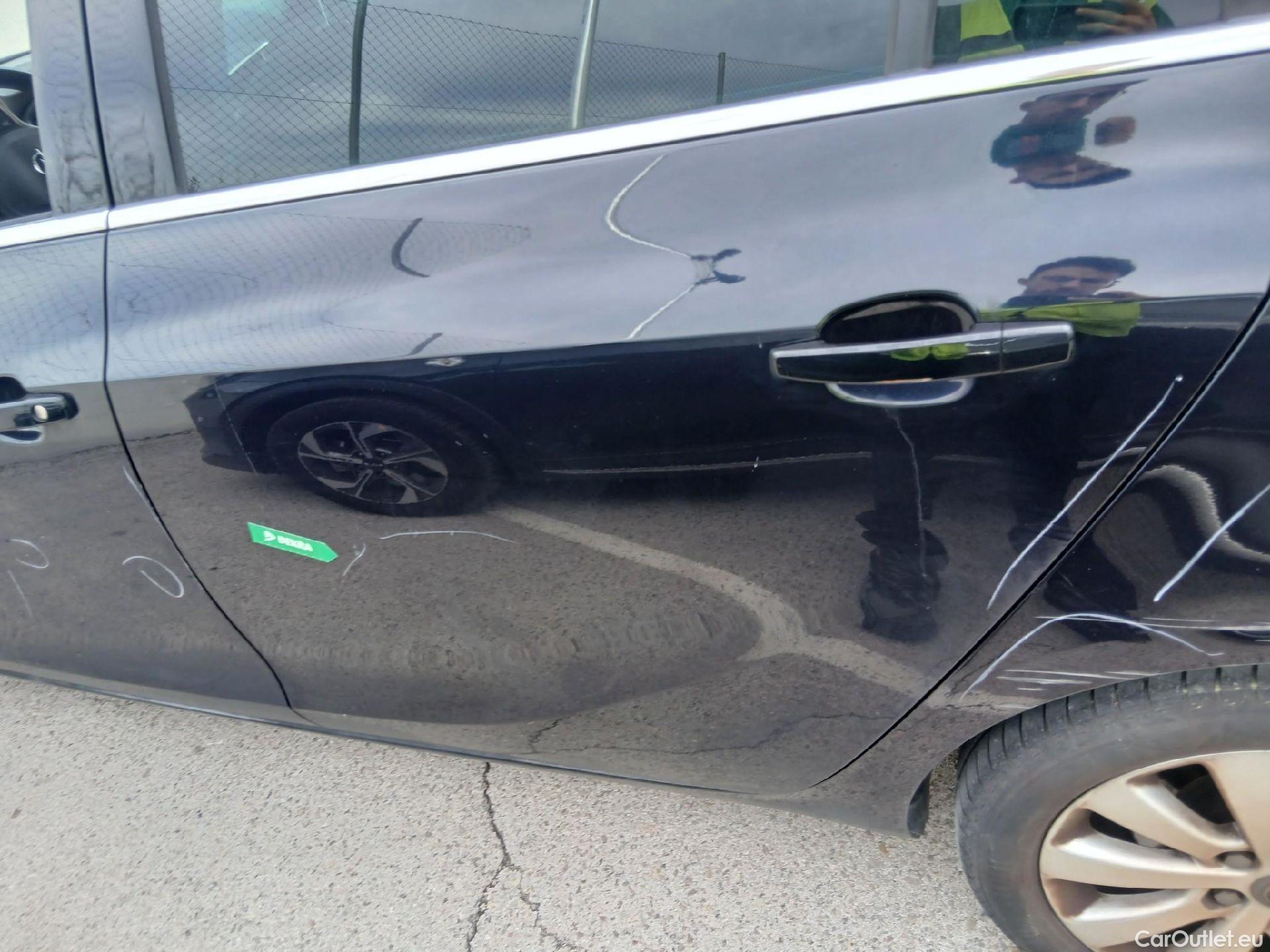  Opel  Zafira OPEL  5p 3G monovolumen compacto 1.6 CDTi S/S 99kW (134CV) Excellence 17 #23