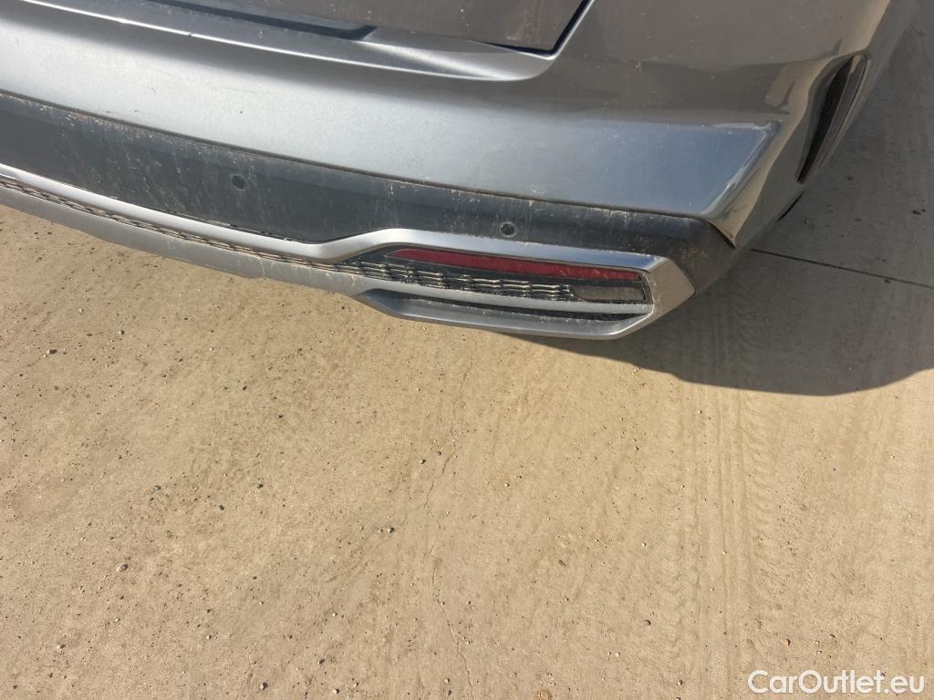  KIA  Sorento KIA  / 2020 / 5P / todoterreno 1.6 T-GDi HEV Drive 4x2 7pl #35