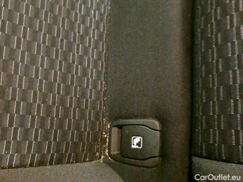  Opel  Astra OPEL  / 2019 / 5P / berlina con portón 1.2T SHL 81kW (110CV) GS Line #30