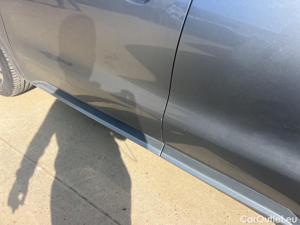  KIA  Sorento KIA  / 2020 / 5P / todoterreno 1.6 T-GDi HEV Drive 4x2 7pl #9