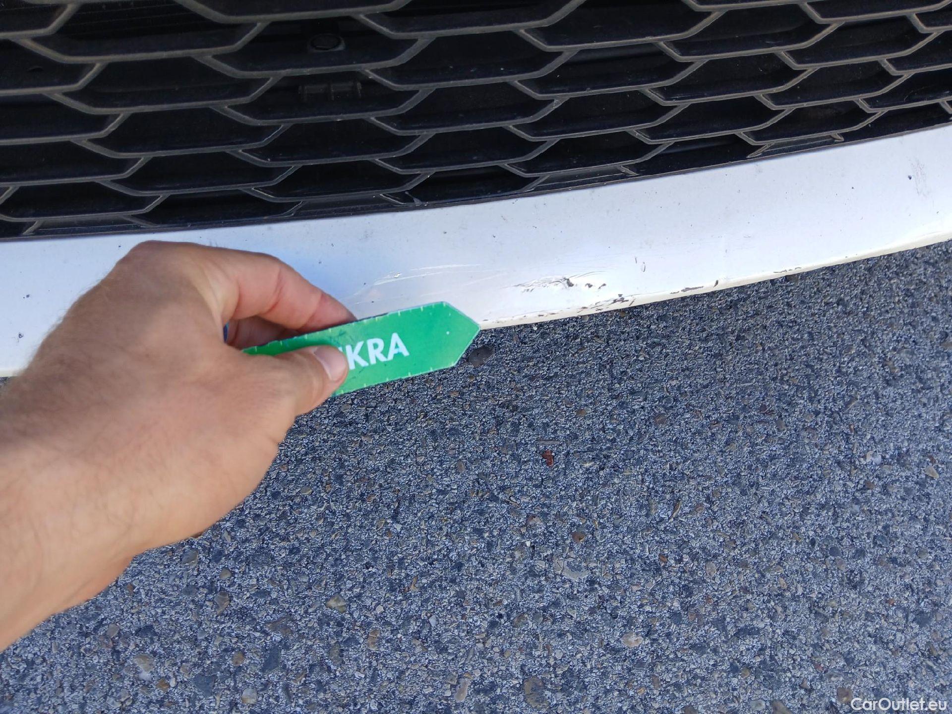  Toyota  Corolla TOYOTA  / 2019 / 5P / familiar 2.0 180H FEEL! E-CVT TOURING SPORT #8