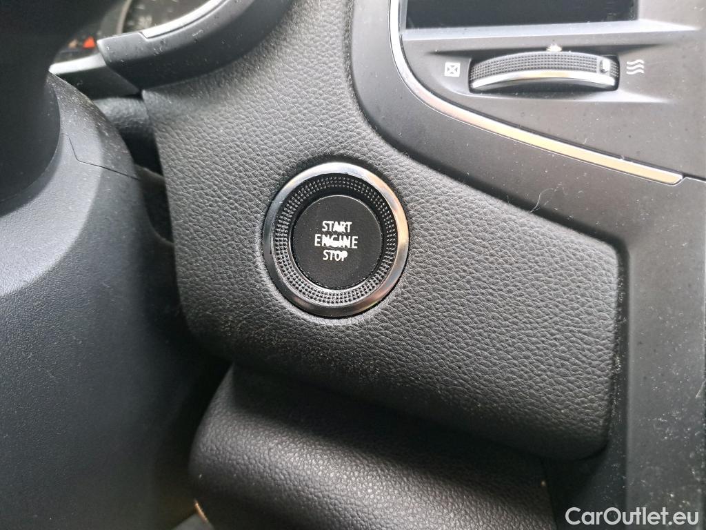  Renault  Megane RENAULT Mégane / 2020 / 5P / berlina con portón Intens Blue dCi 85 kW (115CV) #50