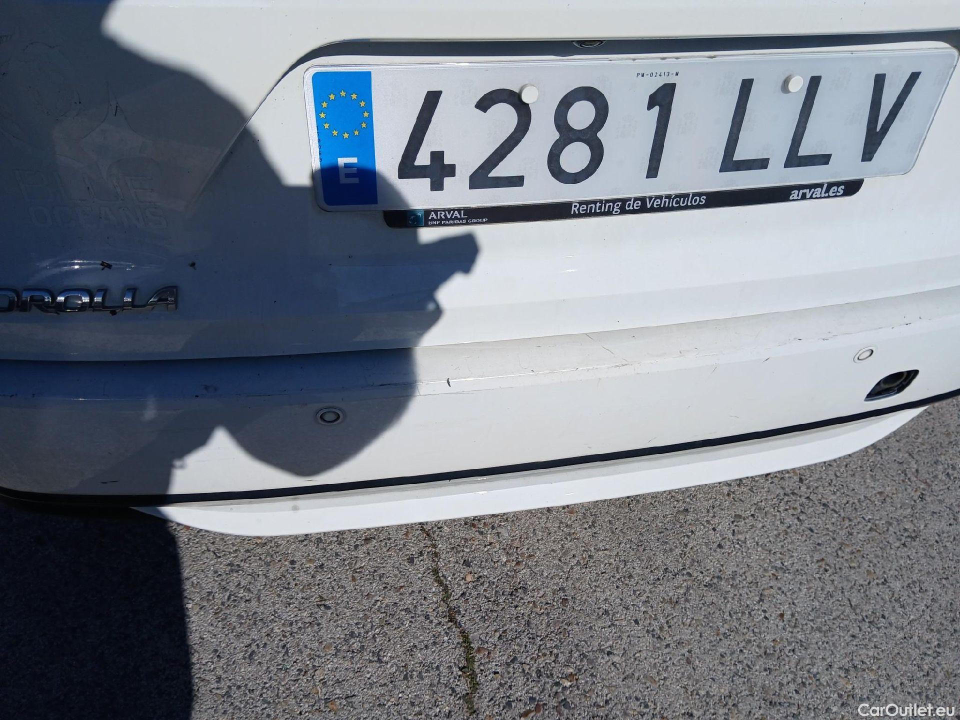  Toyota  Corolla TOYOTA  / 2019 / 5P / familiar 2.0 180H FEEL! E-CVT TOURING SPORT #25