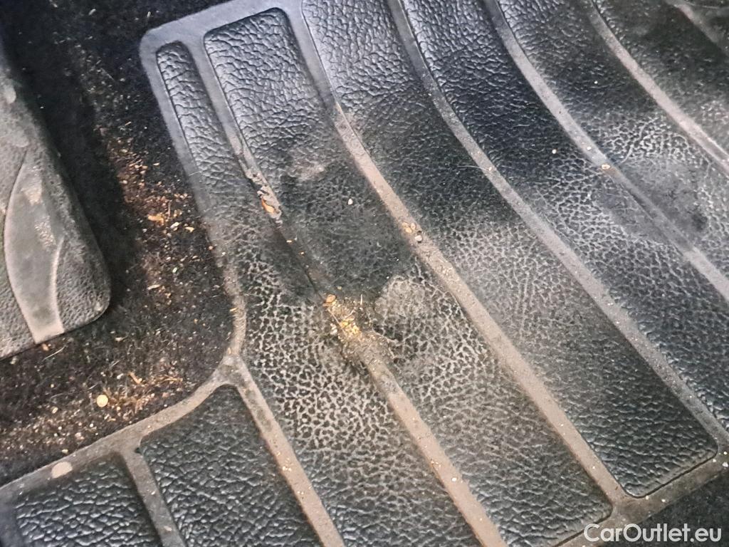  Renault  Megane RENAULT Mégane / 2020 / 5P / berlina con portón Intens Blue dCi 85 kW (115CV) #21