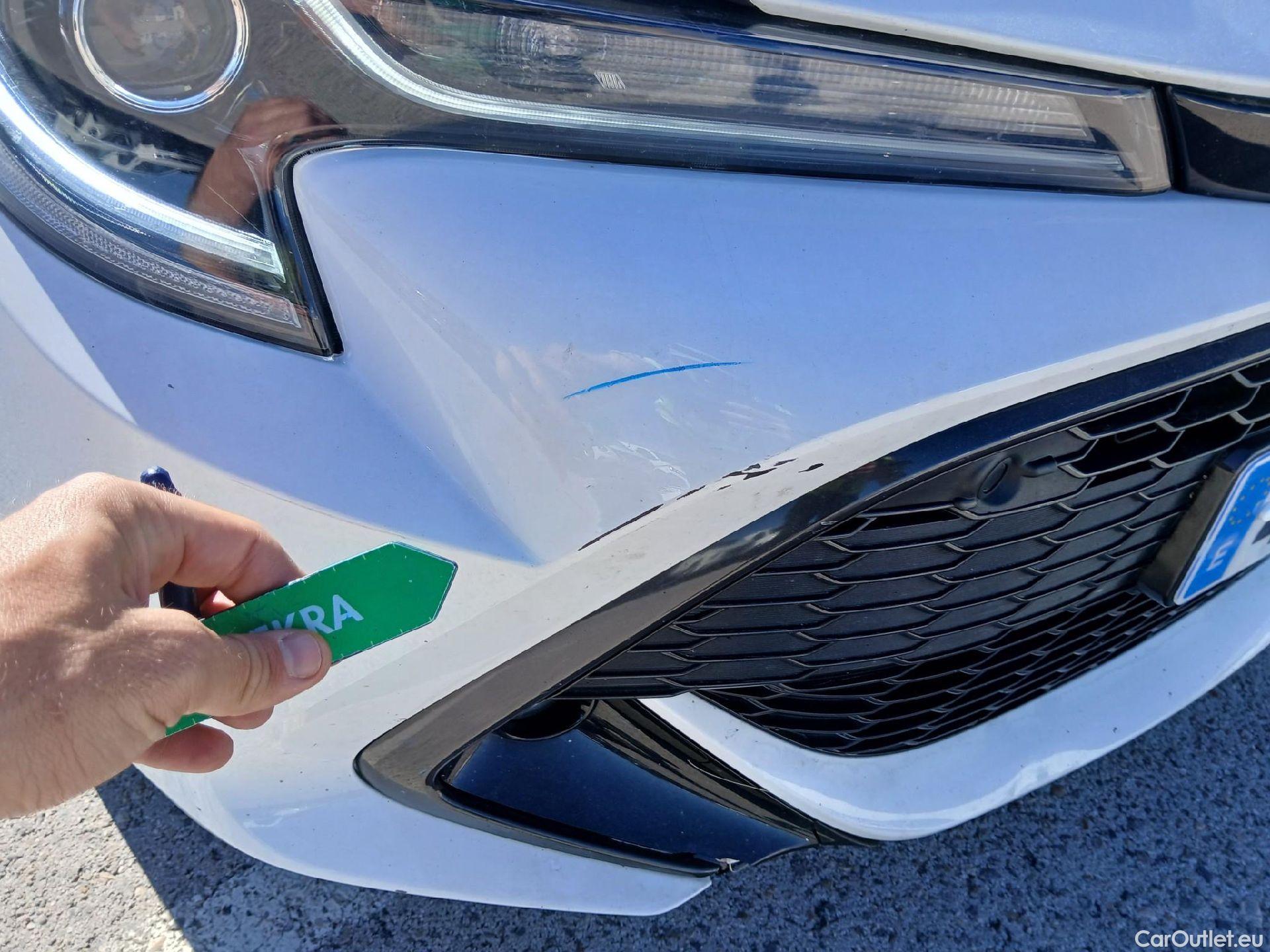  Toyota  Corolla TOYOTA  / 2019 / 5P / familiar 2.0 180H FEEL! E-CVT TOURING SPORT #4