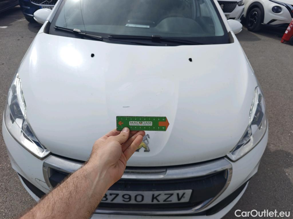  Peugeot  208 PEUGEOT  / 2015 / 5P / berlina con portón 5P ACTIVE BlueHDi 73kW (100CV) #5