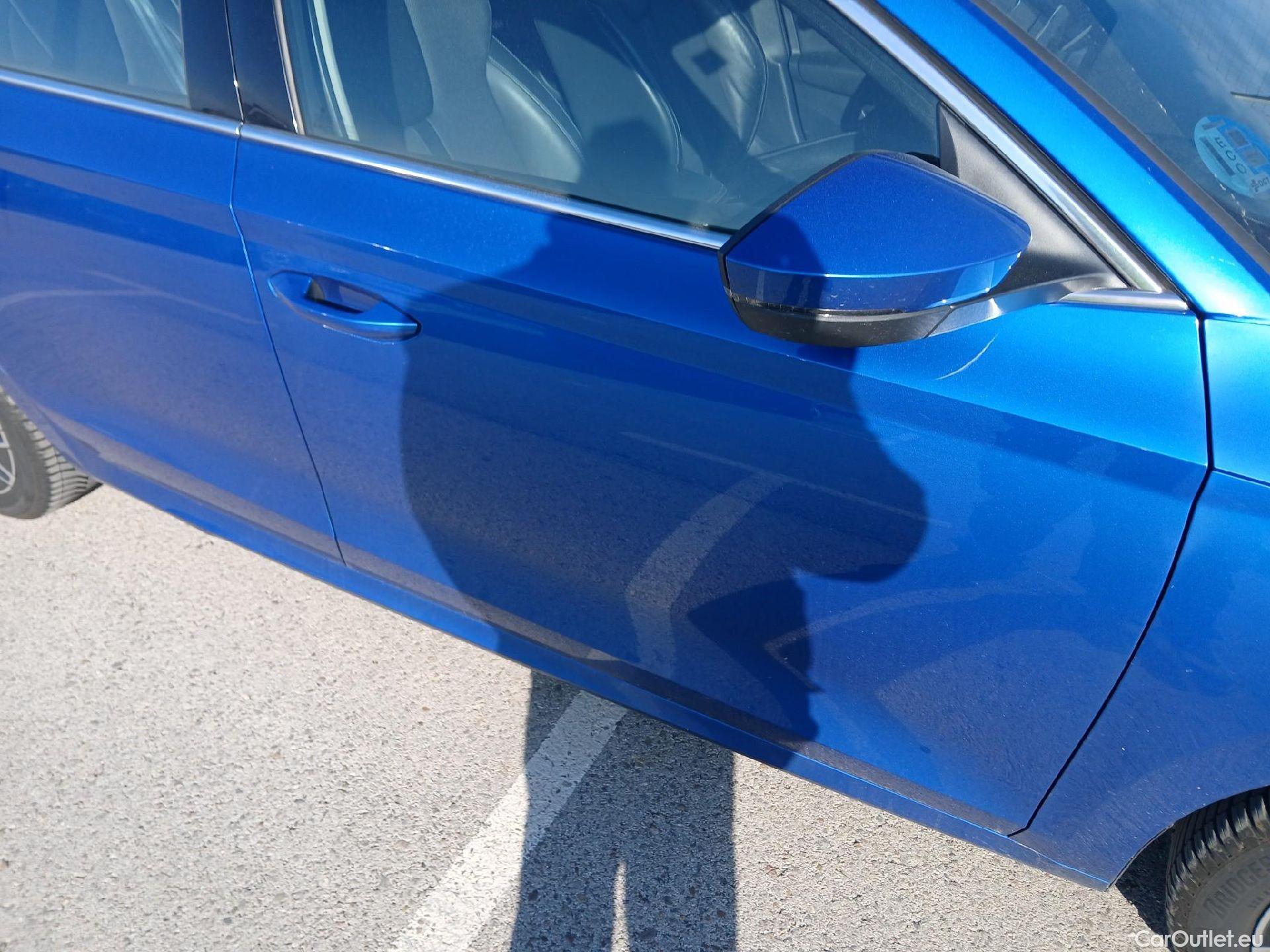  Skoda  Octavia SKODA  / 2020 / 5P / berlina con portón 1.5 TSI 96kW (130CV) DSG G-TEC Ambition #21