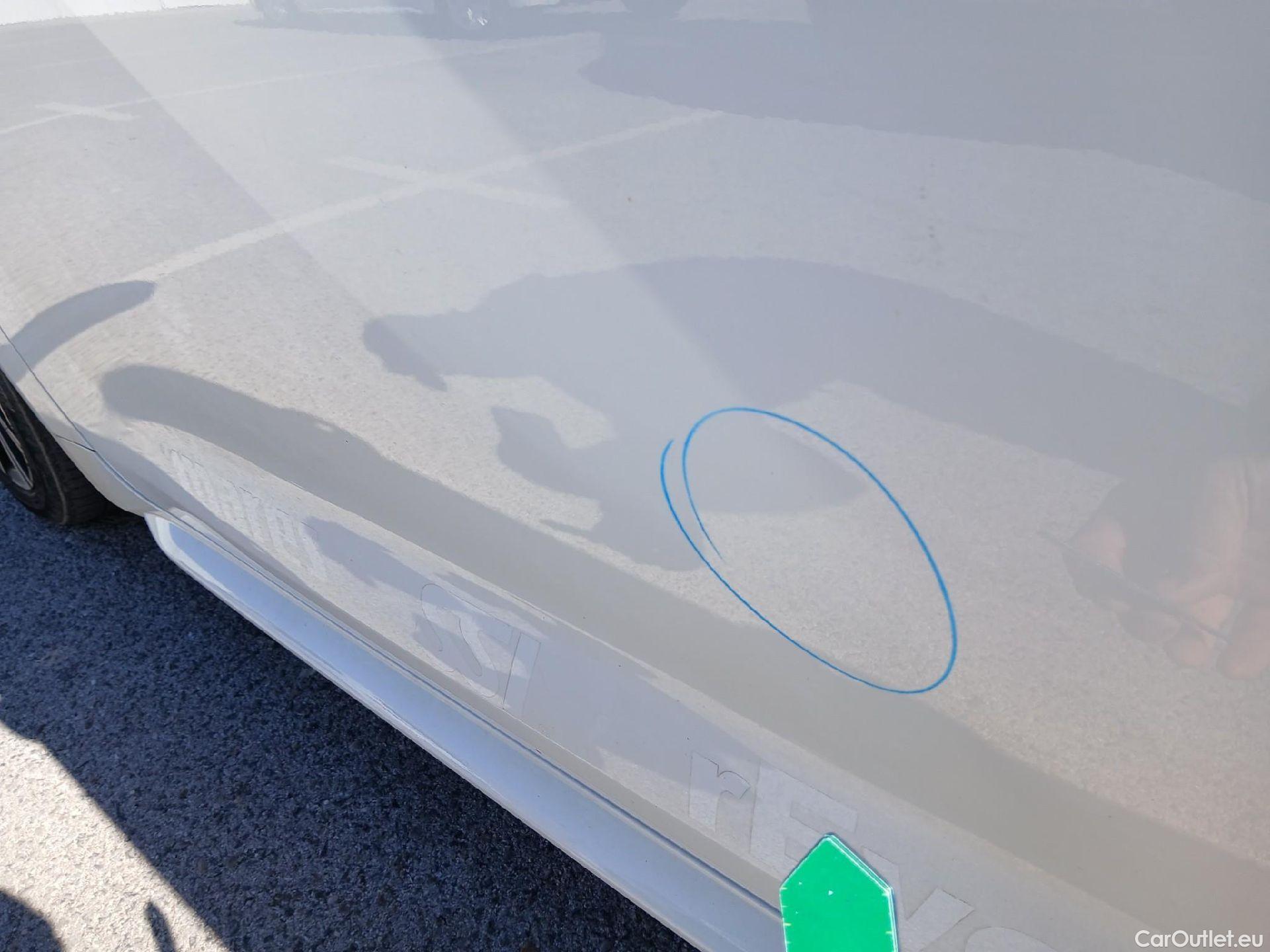  Toyota  Corolla TOYOTA  / 2019 / 5P / familiar 2.0 180H FEEL! E-CVT TOURING SPORT #18