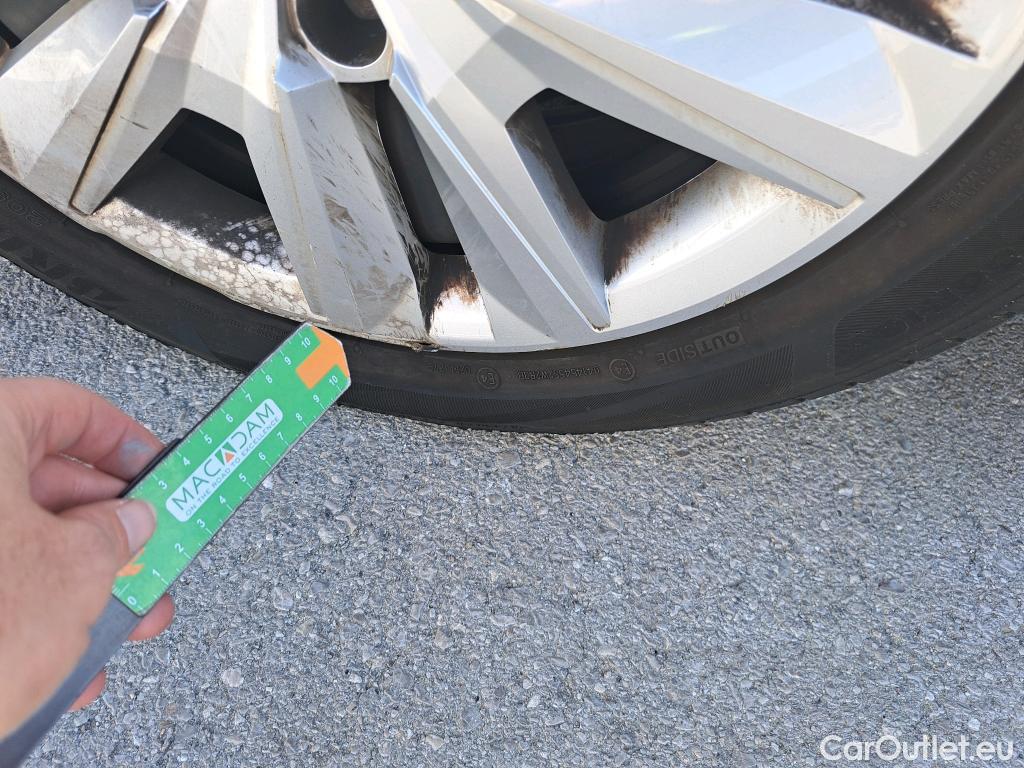  Renault  Megane RENAULT Mégane / 2020 / 5P / berlina con portón Intens Blue dCi 85 kW (115CV) #36