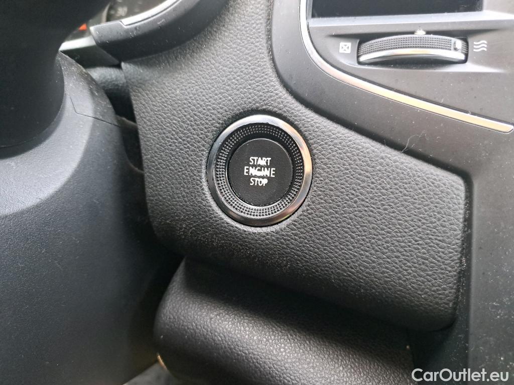  Renault  Megane RENAULT Mégane / 2020 / 5P / berlina con portón Intens Blue dCi 85 kW (115CV) #49