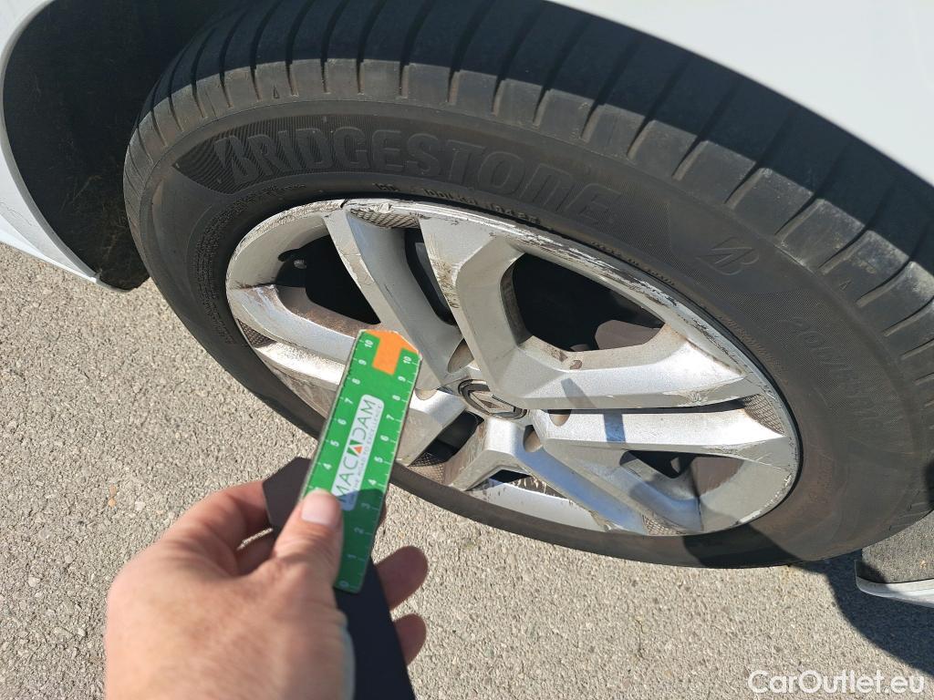  Renault  Megane RENAULT Mégane / 2020 / 5P / berlina con portón Intens Blue dCi 85 kW (115CV) #38