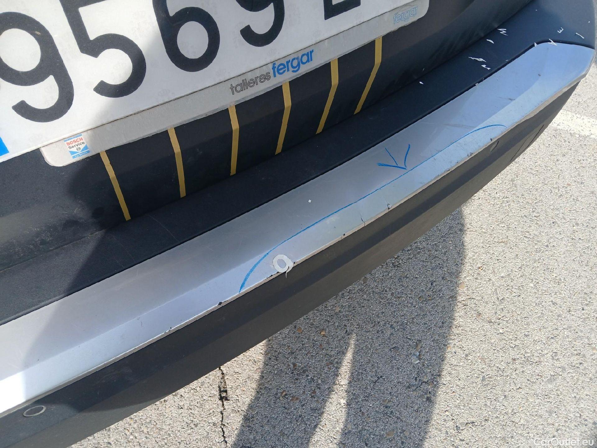  Peugeot  2008 PEUGEOT  / 2019 / 5P / todoterreno Active Pack BlueHDI 81kW (110CV) #11