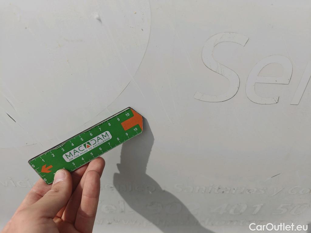  Peugeot  208 PEUGEOT  / 2015 / 5P / berlina con portón 5P ACTIVE BlueHDi 73kW (100CV) #21