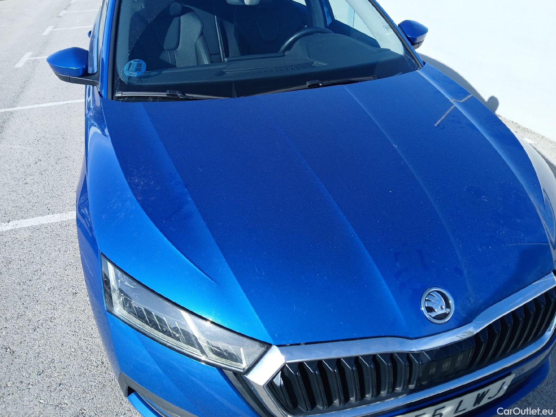  Skoda  Octavia SKODA  / 2020 / 5P / berlina con portón 1.5 TSI 96kW (130CV) DSG G-TEC Ambition #6