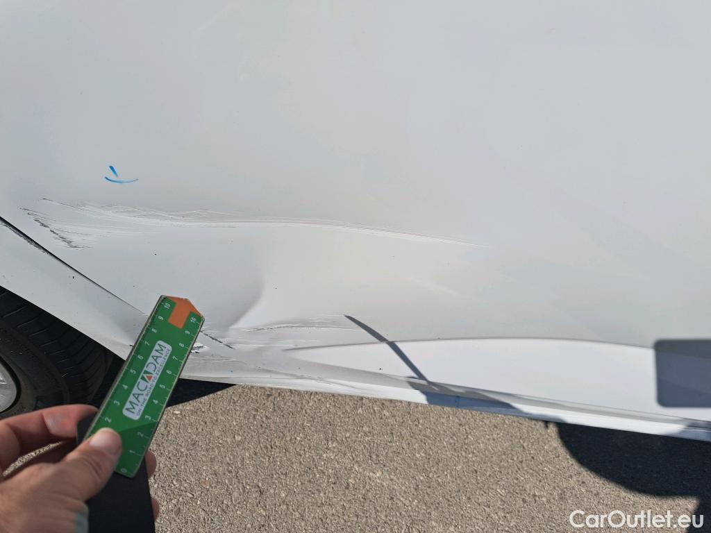  Renault  Megane RENAULT Mégane / 2020 / 5P / berlina con portón Intens Blue dCi 85 kW (115CV) #4