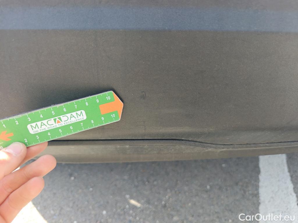  Peugeot  2008 PEUGEOT  / 2019 / 5P / todoterreno Allure BlueHDI 81kW (110CV) #41