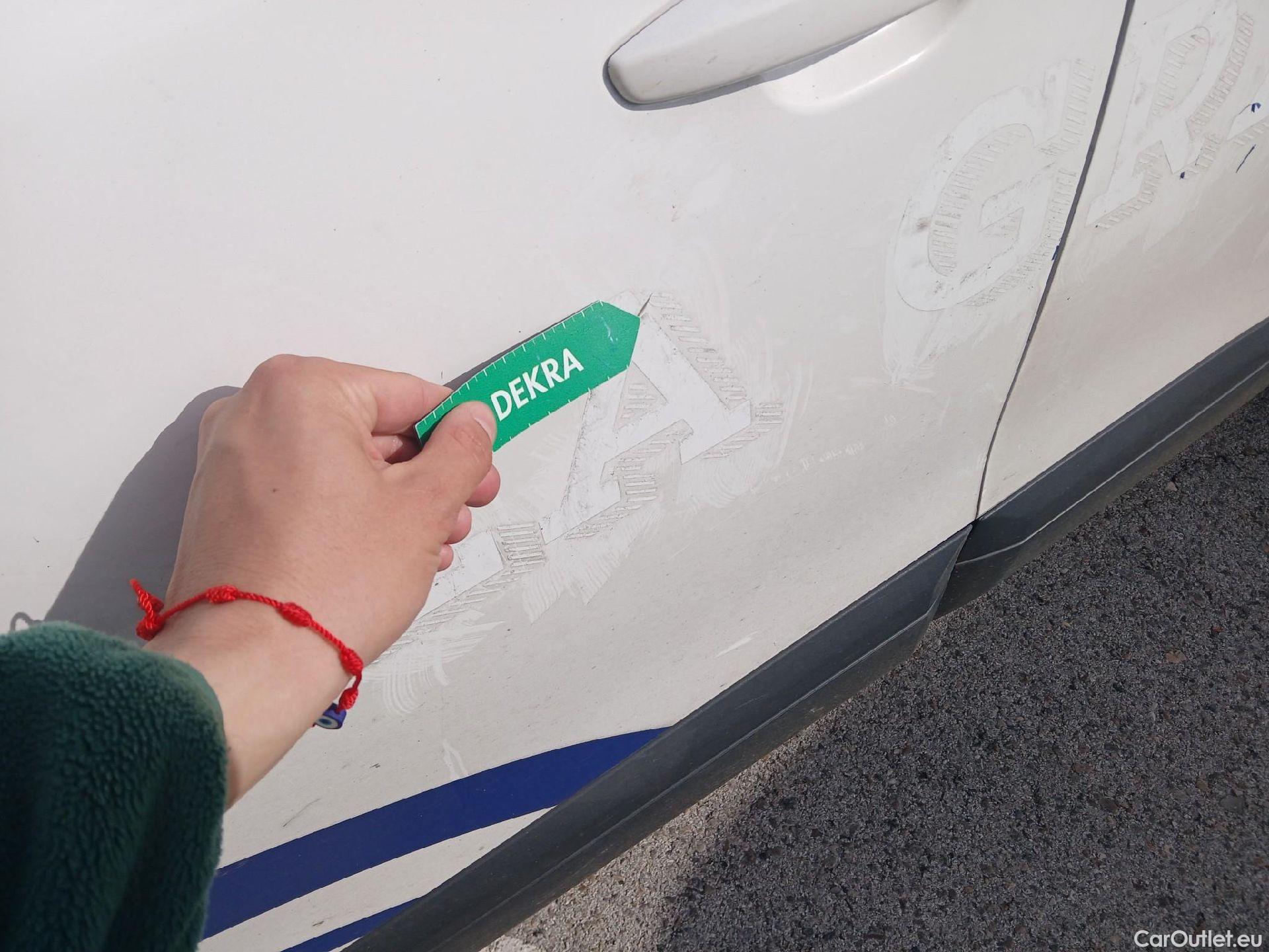  Peugeot  2008 PEUGEOT  / 2019 / 5P / todoterreno Active Pack BlueHDI 81kW (110CV) #6