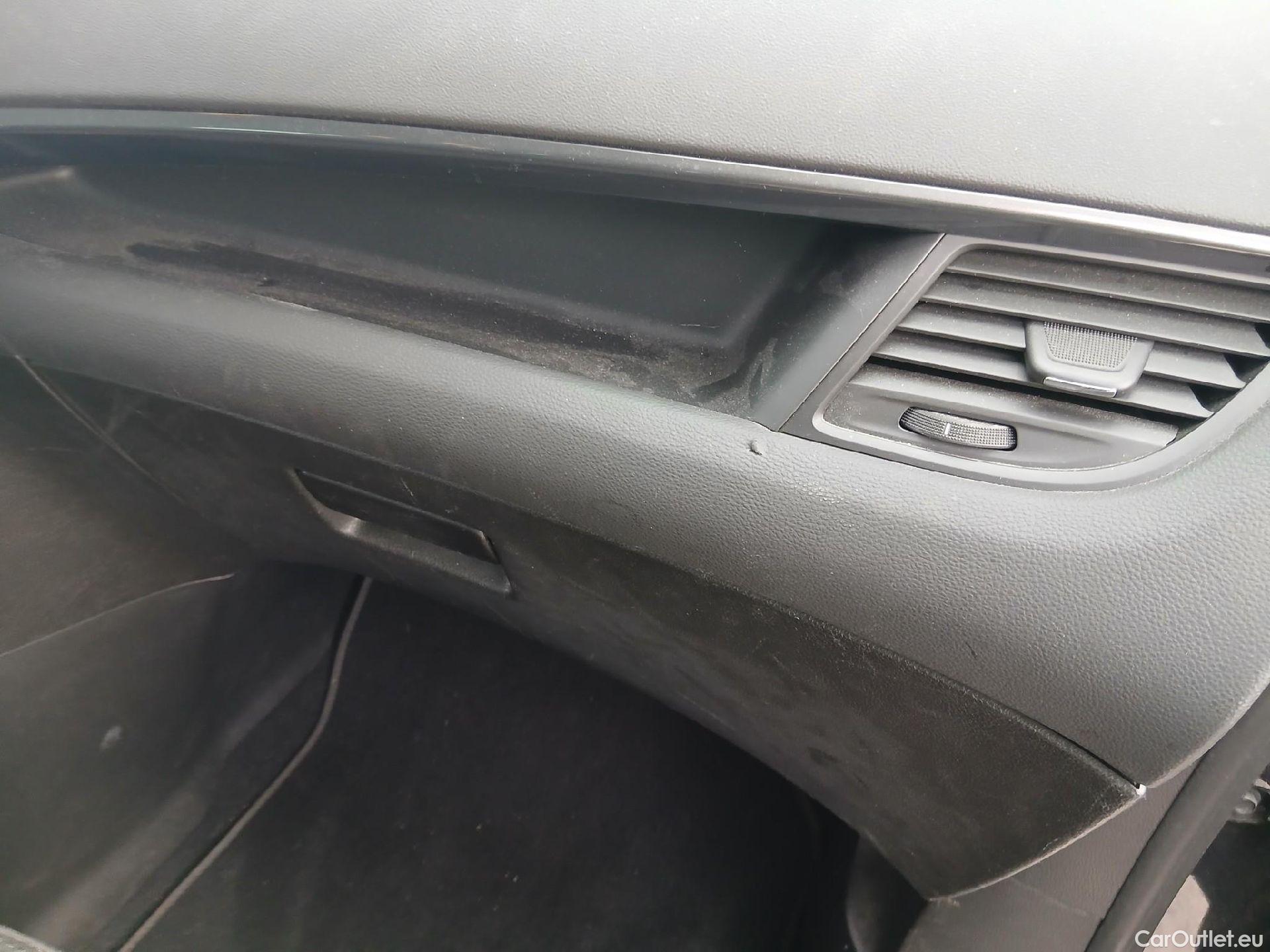  Opel  Zafira OPEL  5p 3G monovolumen compacto 1.6 CDTi S/S 99kW (134CV) Excellence 17 #46