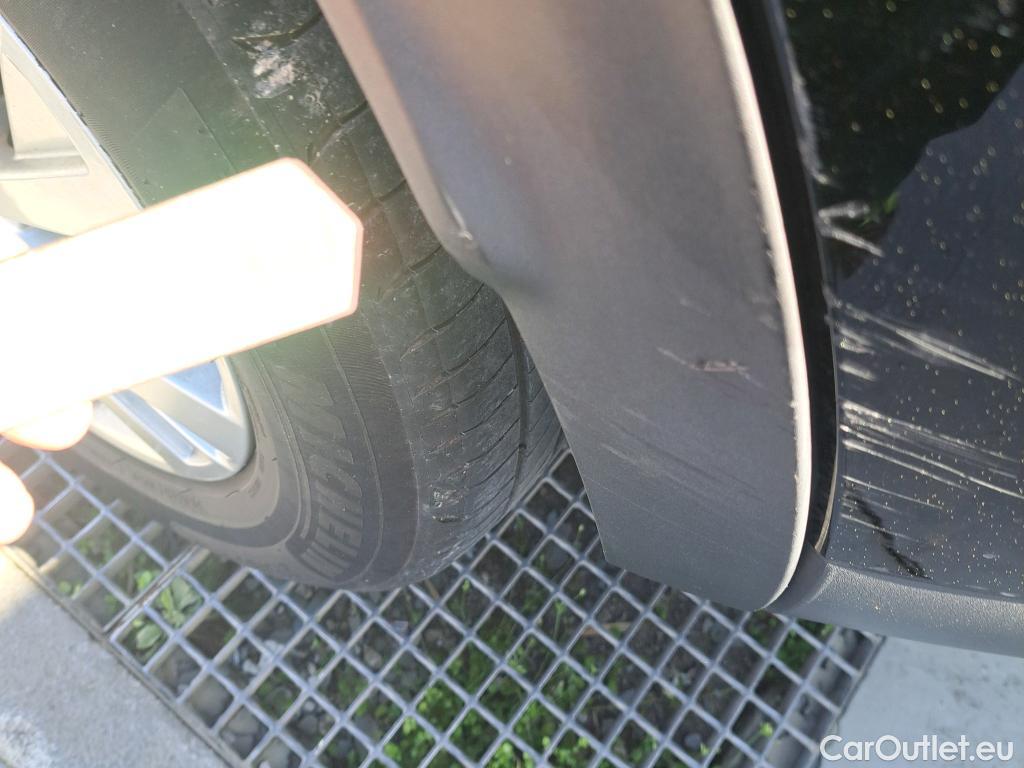  Peugeot  3008 PEUGEOT  / 2020 / 5P / todoterreno 1.5 BlueHDi 96kW (130CV) S&S Active Pack #41