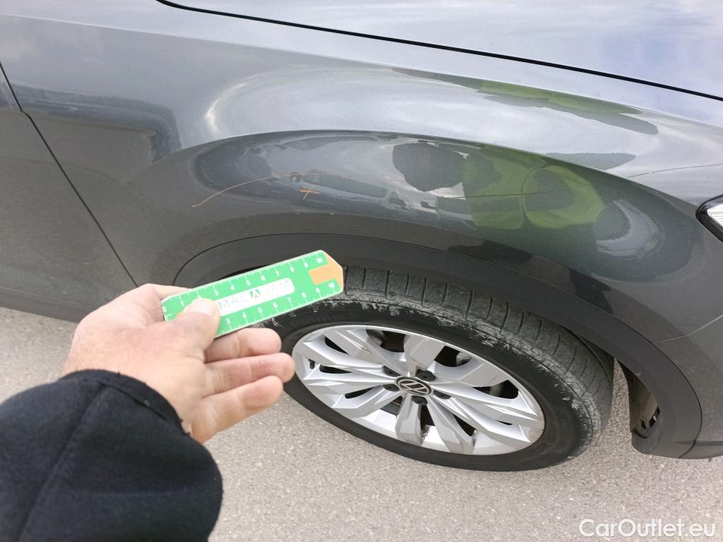  Volkswagen  T-ROC VOLKSWAGEN  / 2017 / 5P / todoterreno Advance 2.0 TDI 85kW (115CV) #13