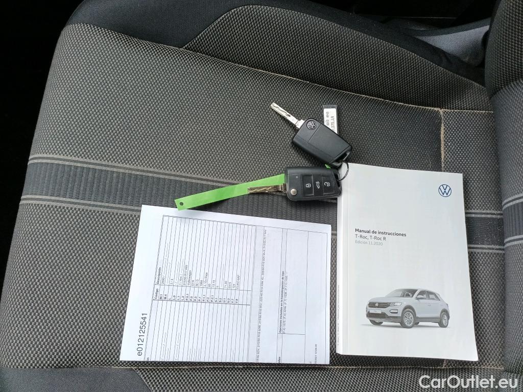  Volkswagen  T-ROC VOLKSWAGEN  / 2017 / 5P / todoterreno Advance 2.0 TDI 85kW (115CV) #10