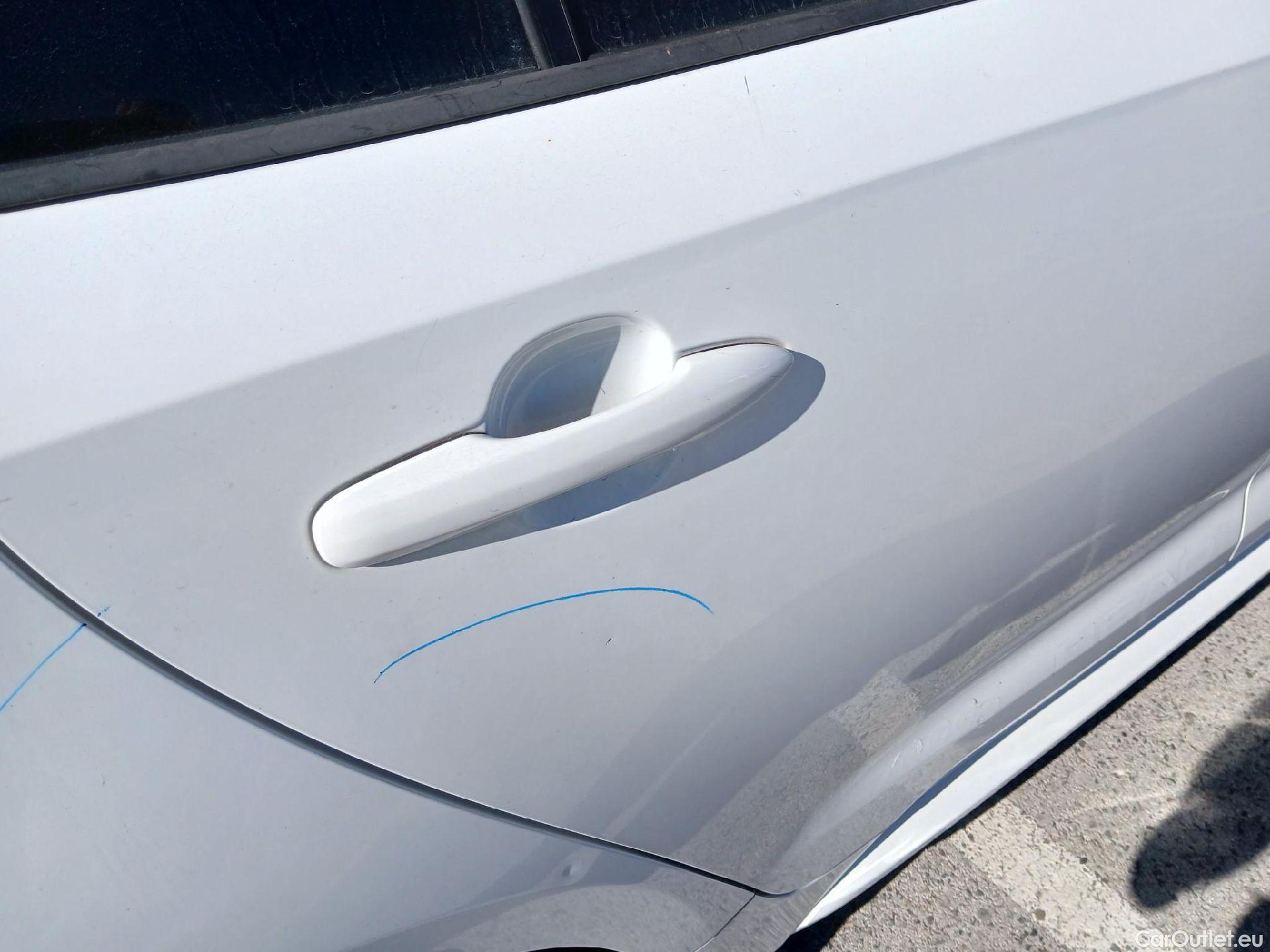  Toyota  Corolla TOYOTA  / 2019 / 5P / familiar 2.0 180H FEEL! E-CVT TOURING SPORT #35