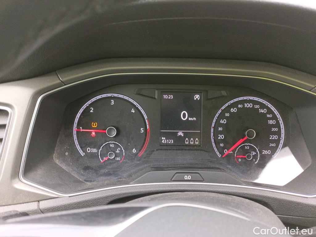  Volkswagen  T-ROC VOLKSWAGEN  / 2017 / 5P / todoterreno Advance 2.0 TDI 85kW (115CV) #15