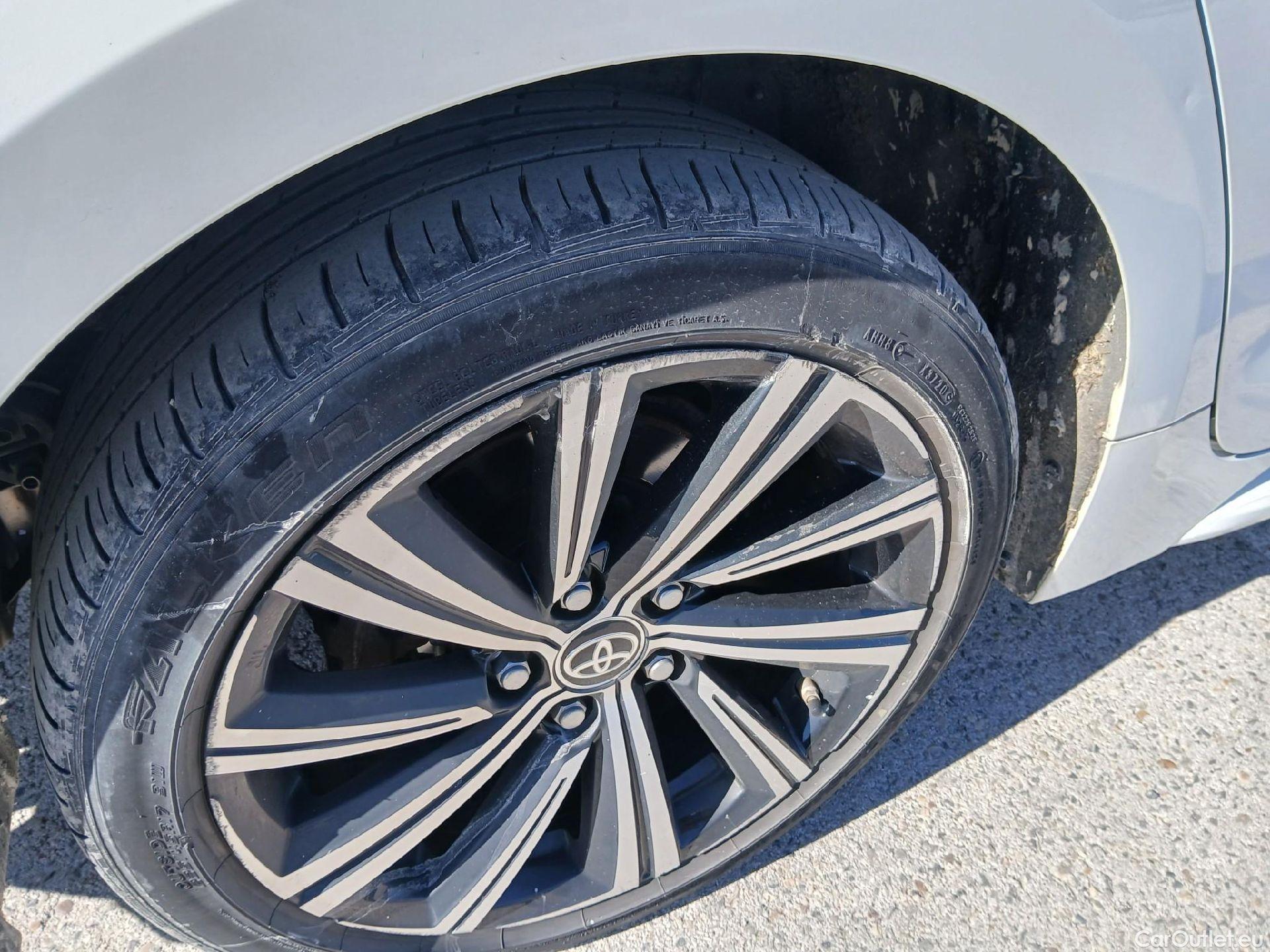  Toyota  Corolla TOYOTA  / 2019 / 5P / familiar 2.0 180H FEEL! E-CVT TOURING SPORT #30