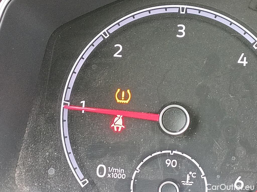  Volkswagen  T-ROC VOLKSWAGEN  / 2017 / 5P / todoterreno Advance 2.0 TDI 85kW (115CV) #16