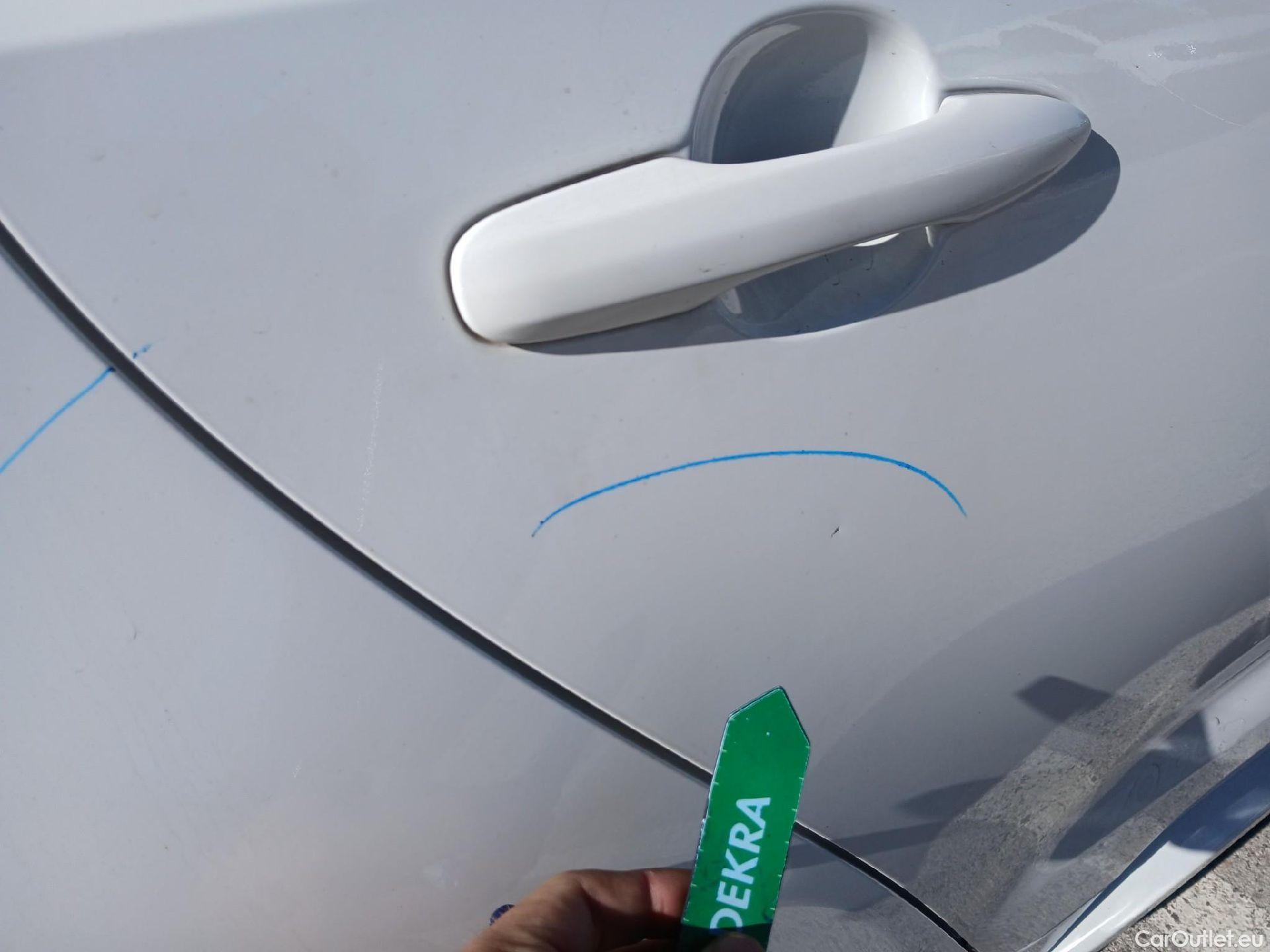  Toyota  Corolla TOYOTA  / 2019 / 5P / familiar 2.0 180H FEEL! E-CVT TOURING SPORT #34