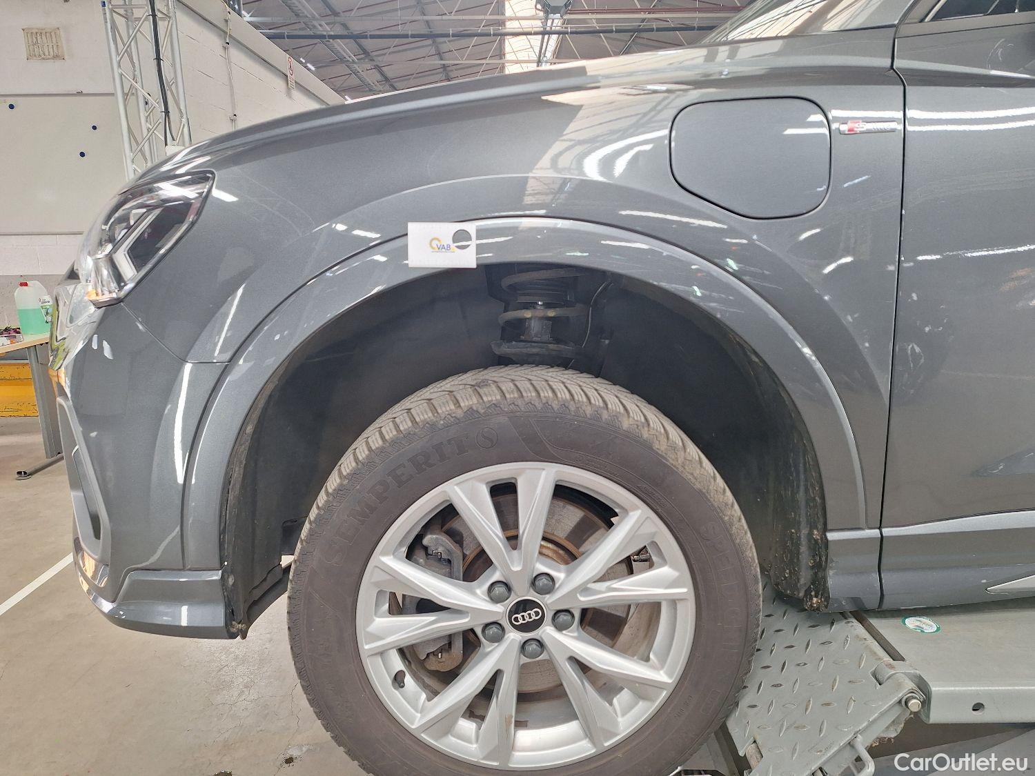  Audi  Q3 Audi,  '18 PHEV, Audi  45 TFSI e S tronic S Line 5d #54