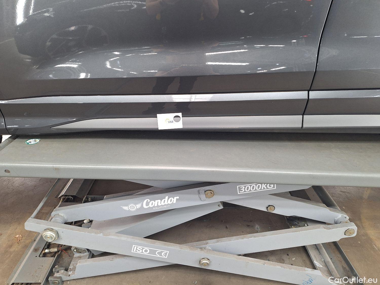  Audi  Q3 Audi,  '18 PHEV, Audi  45 TFSI e S tronic S Line 5d #44