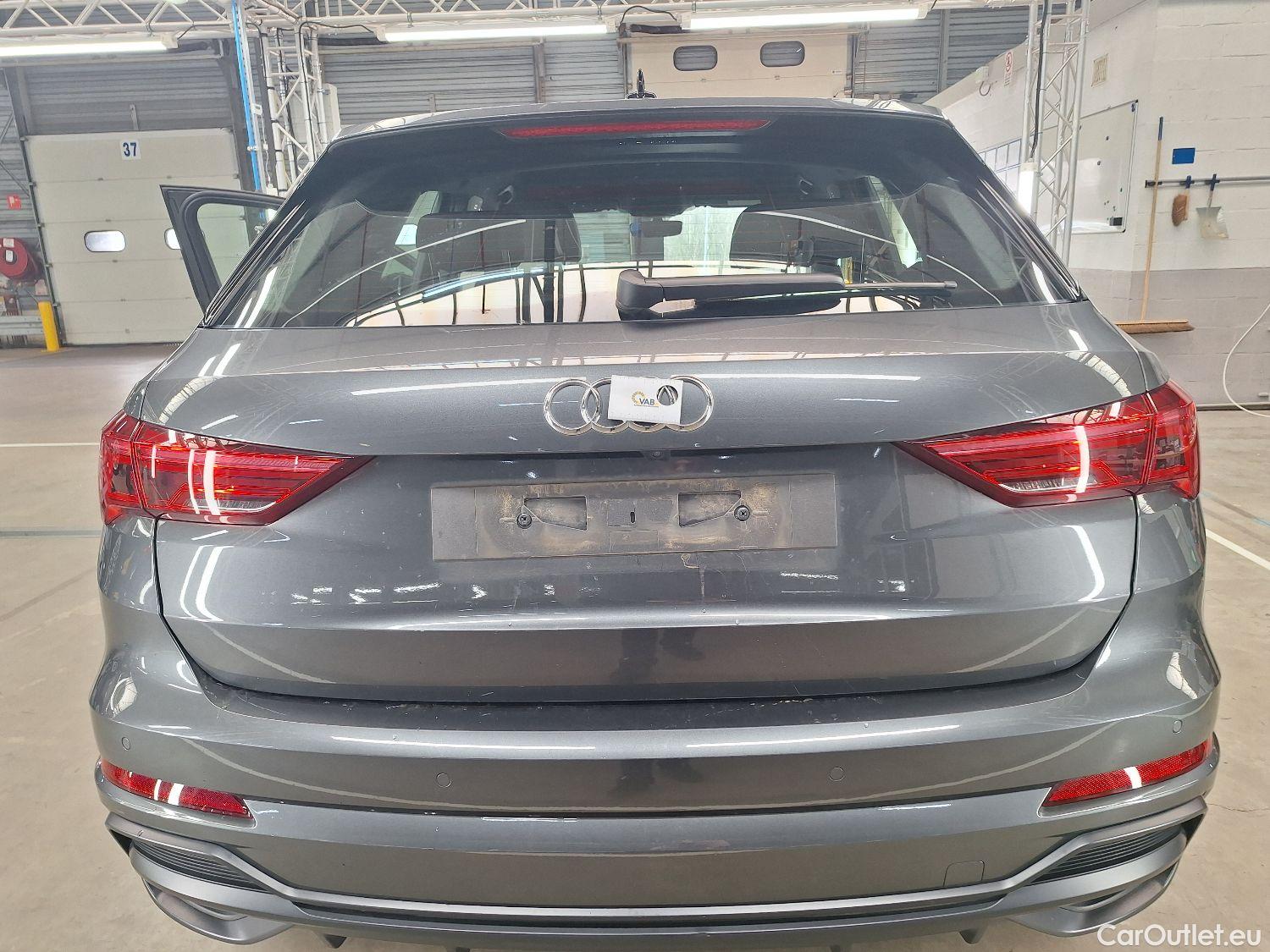  Audi  Q3 Audi,  '18 PHEV, Audi  45 TFSI e S tronic S Line 5d #59