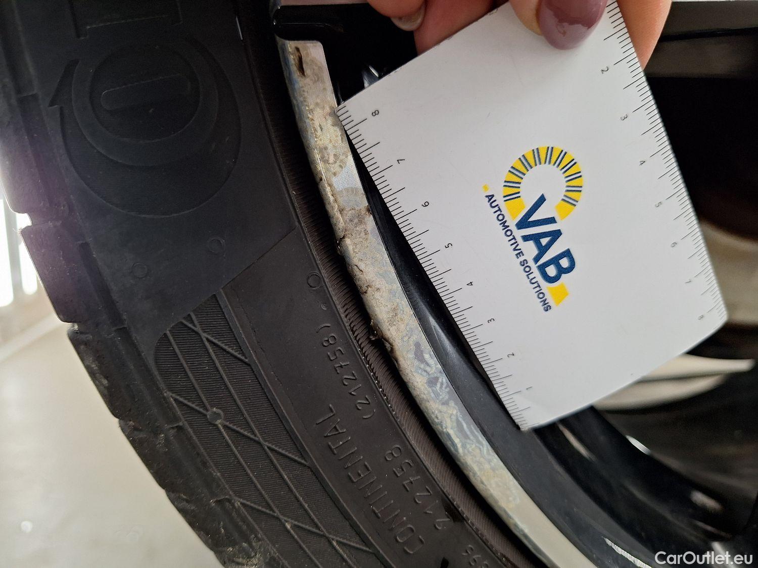  Bmw  Serie 1 BMW, 1-serie '15, BMW 1 Reeks Hatch 118d (110 kW) Aut. 5d #9