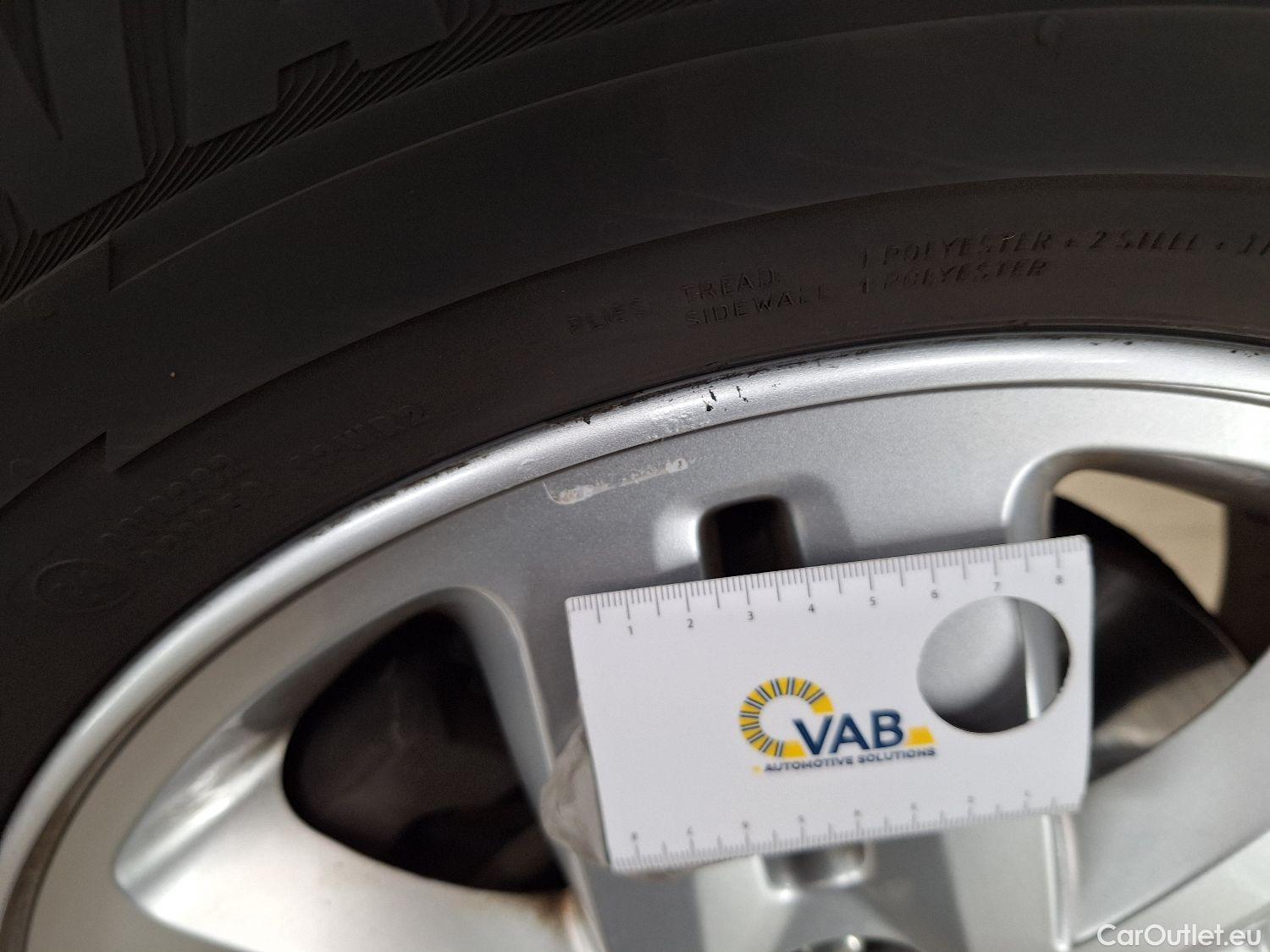  Hyundai  H-1 Hyundai, , Hyundai  People 2.5 CRDi 100kW Executive 5d #2