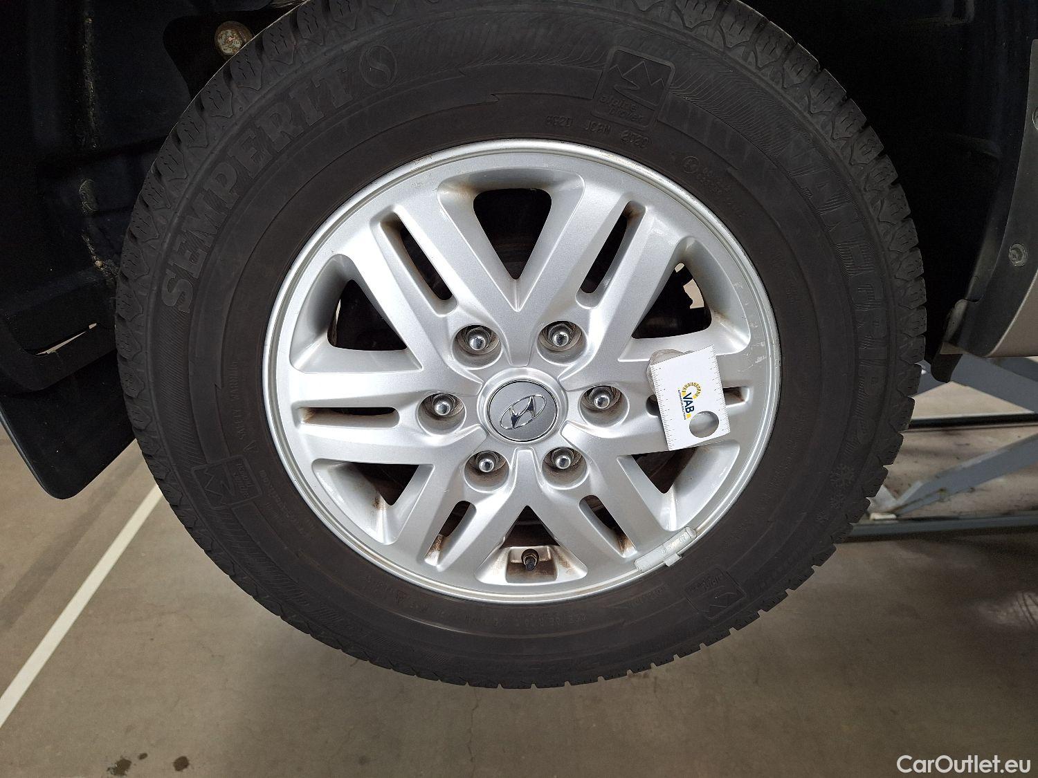  Hyundai  H-1 Hyundai, , Hyundai  People 2.5 CRDi 100kW Executive 5d #6