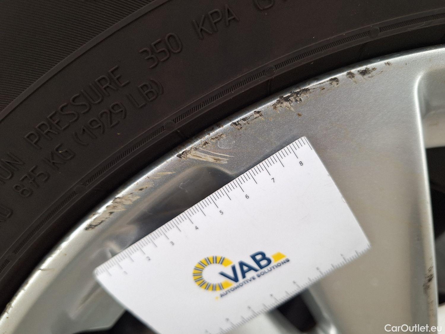  Opel   Grandland X Opel, '17, Opel 1.5 Turbo D D S/S AT8 Edition 5d #26