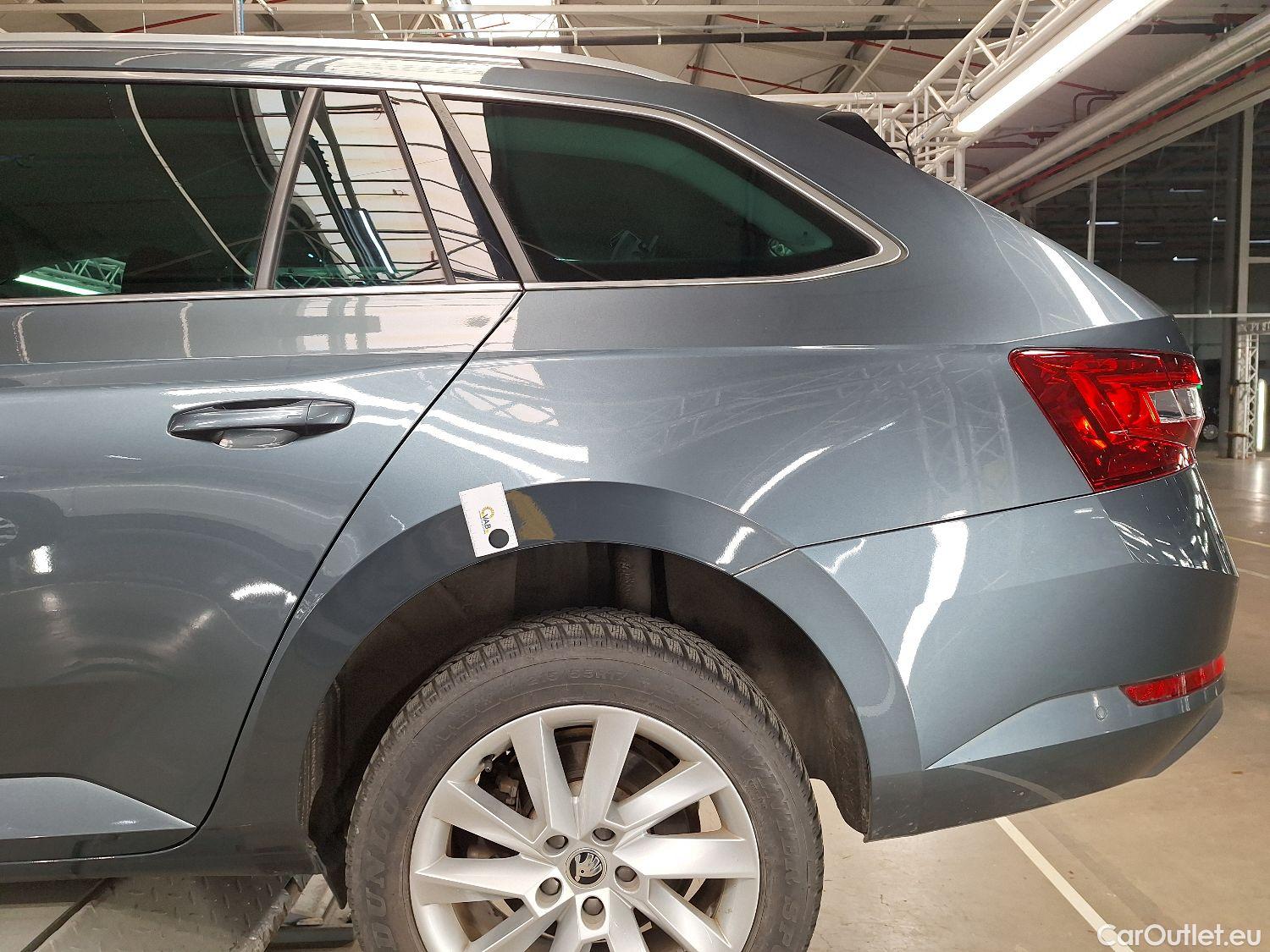  Skoda  Superb Skoda,  Combi FL'19, Skoda  Combi 1.4 TSI iV 160kW DSG6 Style 5d #25