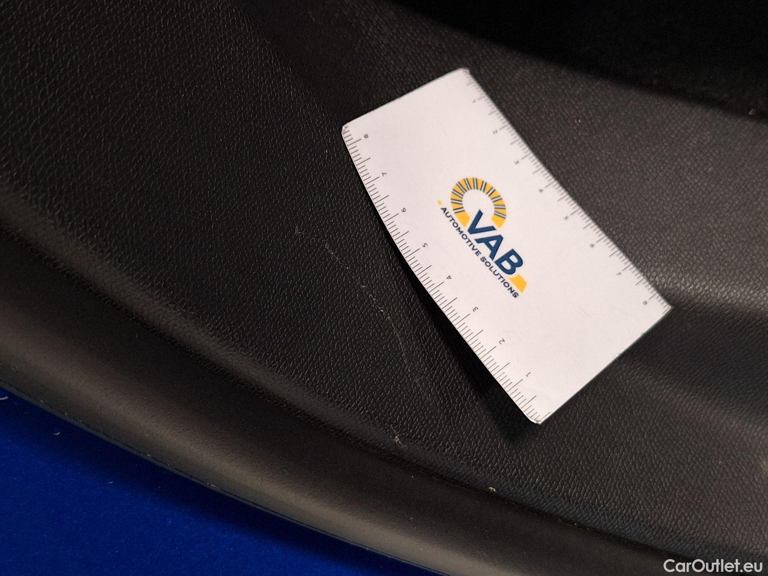  Peugeot  3008 Peugeot,  FL'20, Peugeot  1.5 BlueHDi 96kW S&S EAT8 Allure Pack #36