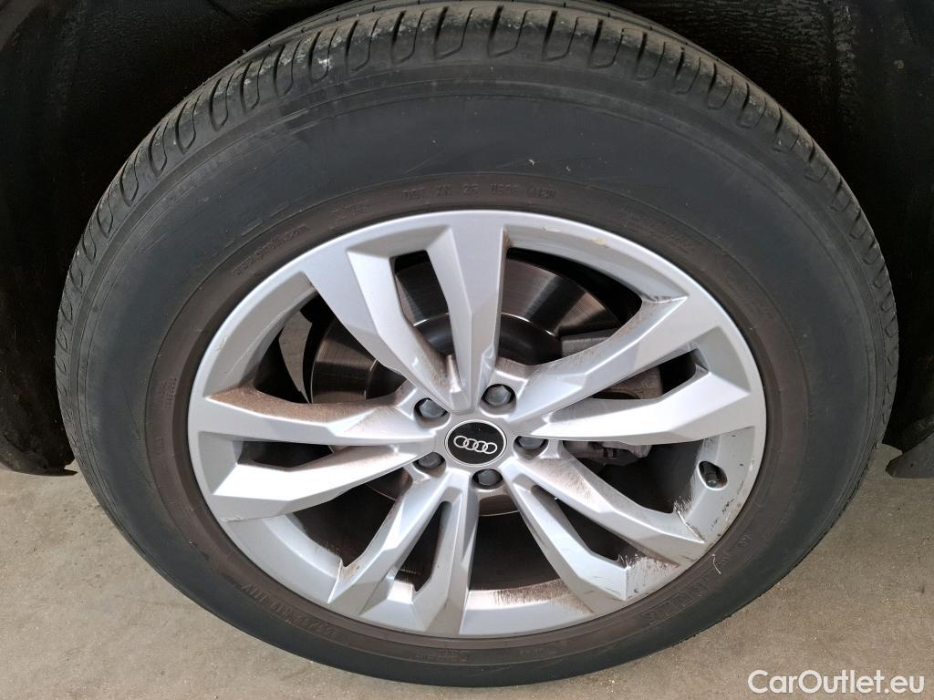  Audi  Q7 AUDI  / 2019 / 5P / SUV 55 TFSIe 380ch quattro Tiptronic8 Avus #29