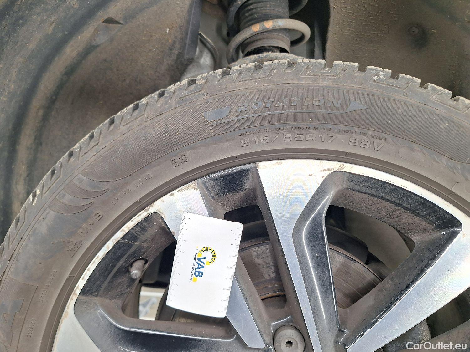  Volkswagen  T-ROC VW,  '17, Volkswagen  1.5 TSI United 5d #7