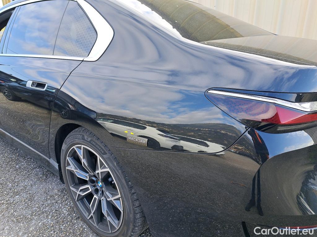  Land Rover  Discovery BMW Série 7 Berline / 2022 / 4P / Berline 750e xDrive 490ch BVA8 (Ex V185) #13