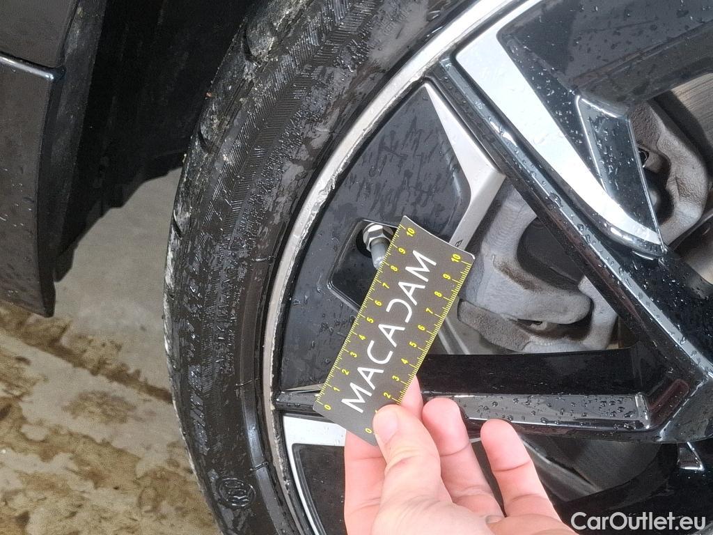  Bmw  Serie 5 BMW Série 5 / 2020 / 4P / Berline 545e xDrive 394ch Luxury BVA8 #33