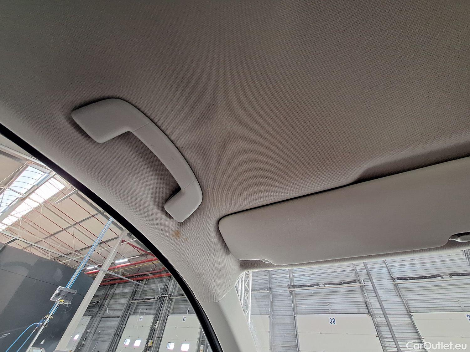  Volkswagen  T-ROC VW,  '17, Volkswagen  1.5 TSI United 5d #65