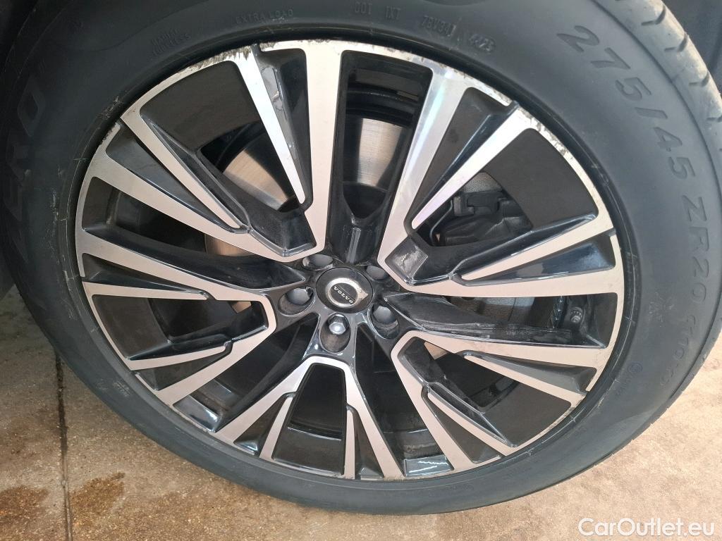  Volvo  XC90 VOLVO  / 2019 / 5P / SUV Recharge T8 AWD GT 8 Ultimate Dark #2