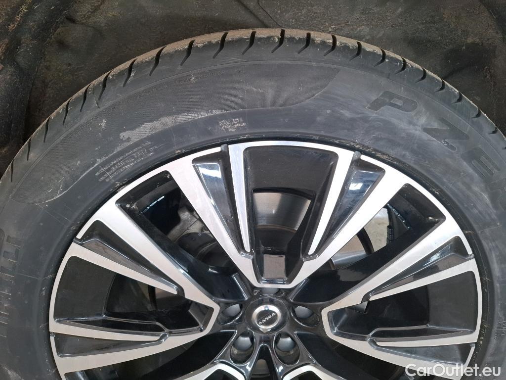  Volvo  XC90 VOLVO  / 2019 / 5P / SUV Recharge T8 AWD GT 8 Ultimate Dark #22